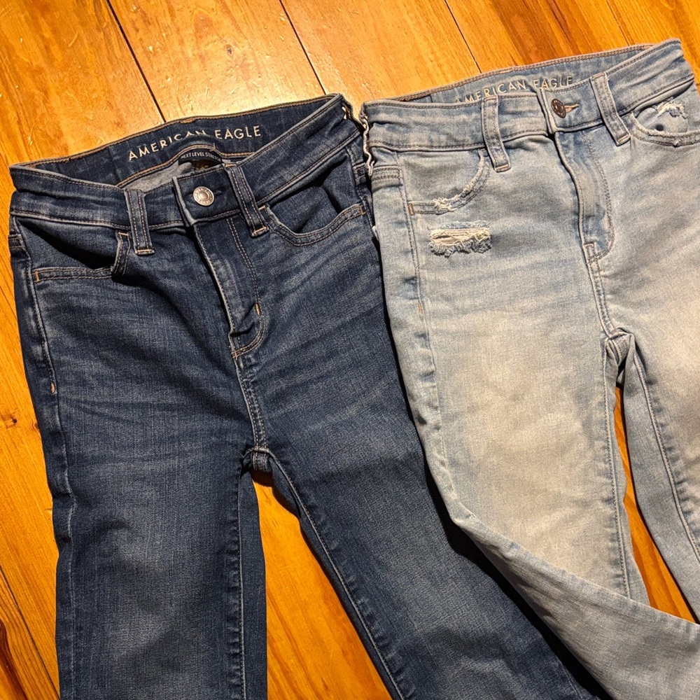 American Eagle Outfitters Women's Dark Blue and Light Blue Skinny Jeans